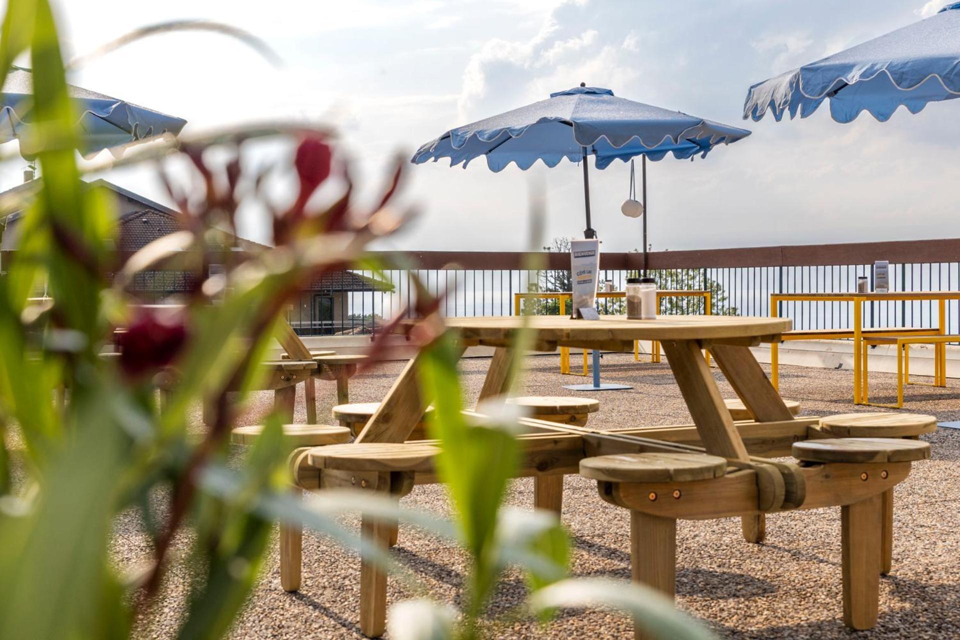 Cote Lac Hostel Evian Εξωτερικό φωτογραφία